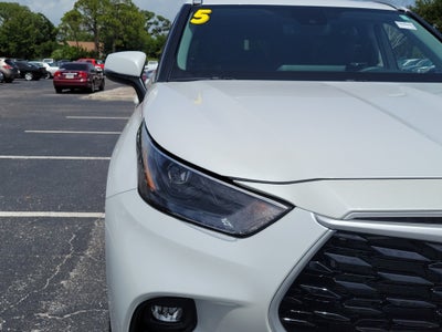 2025 Toyota Highlander XLE