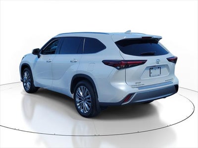 2026 Toyota Highlander Platinum