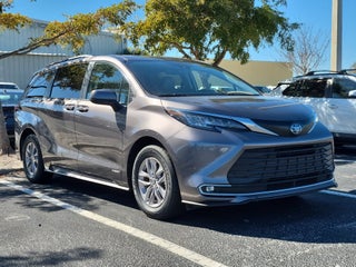2021 Toyota Sienna XLE