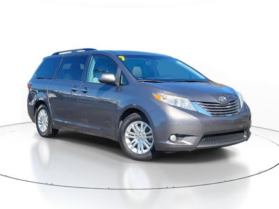 2017 Toyota Sienna XLE