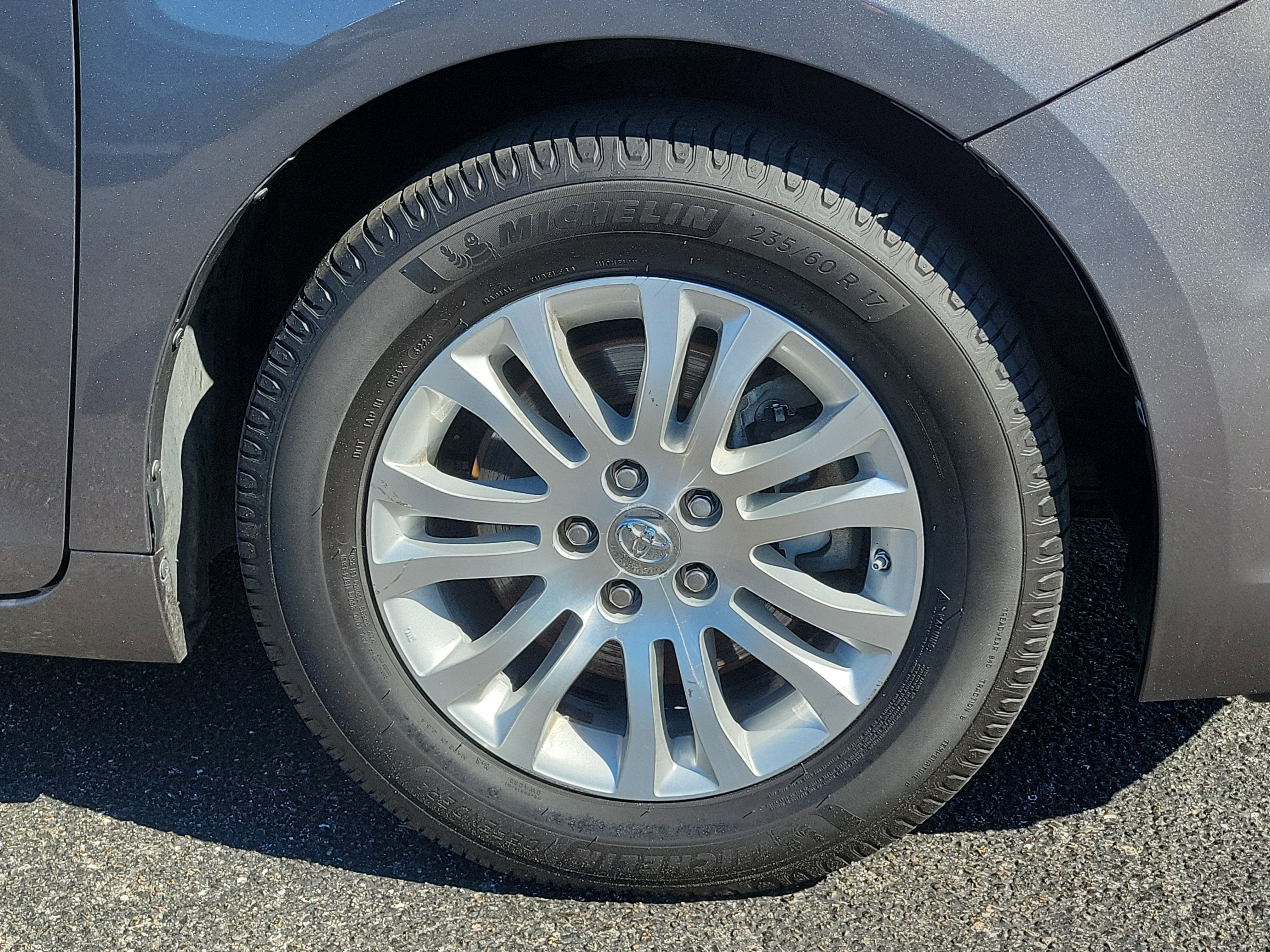 2017 Toyota Sienna XLE