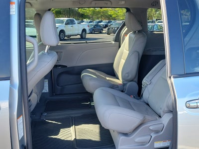 2020 Toyota Sienna XLE Premium