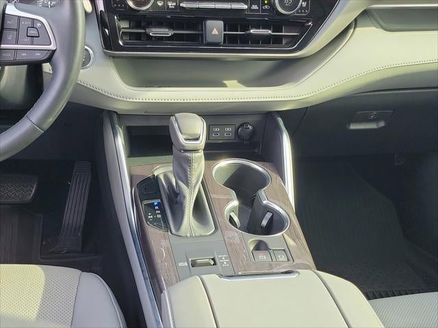 2022 Toyota Highlander Limited
