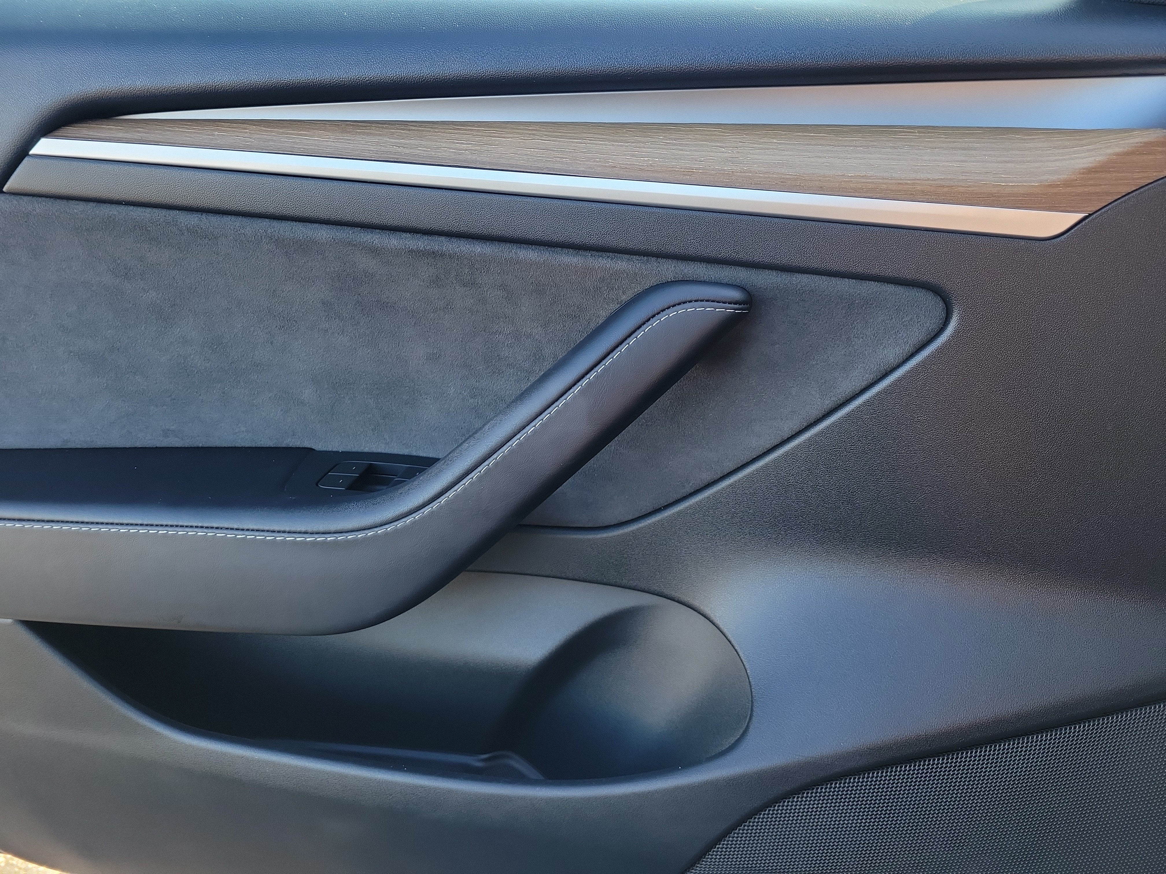 2023 Tesla Model 3 RWD
