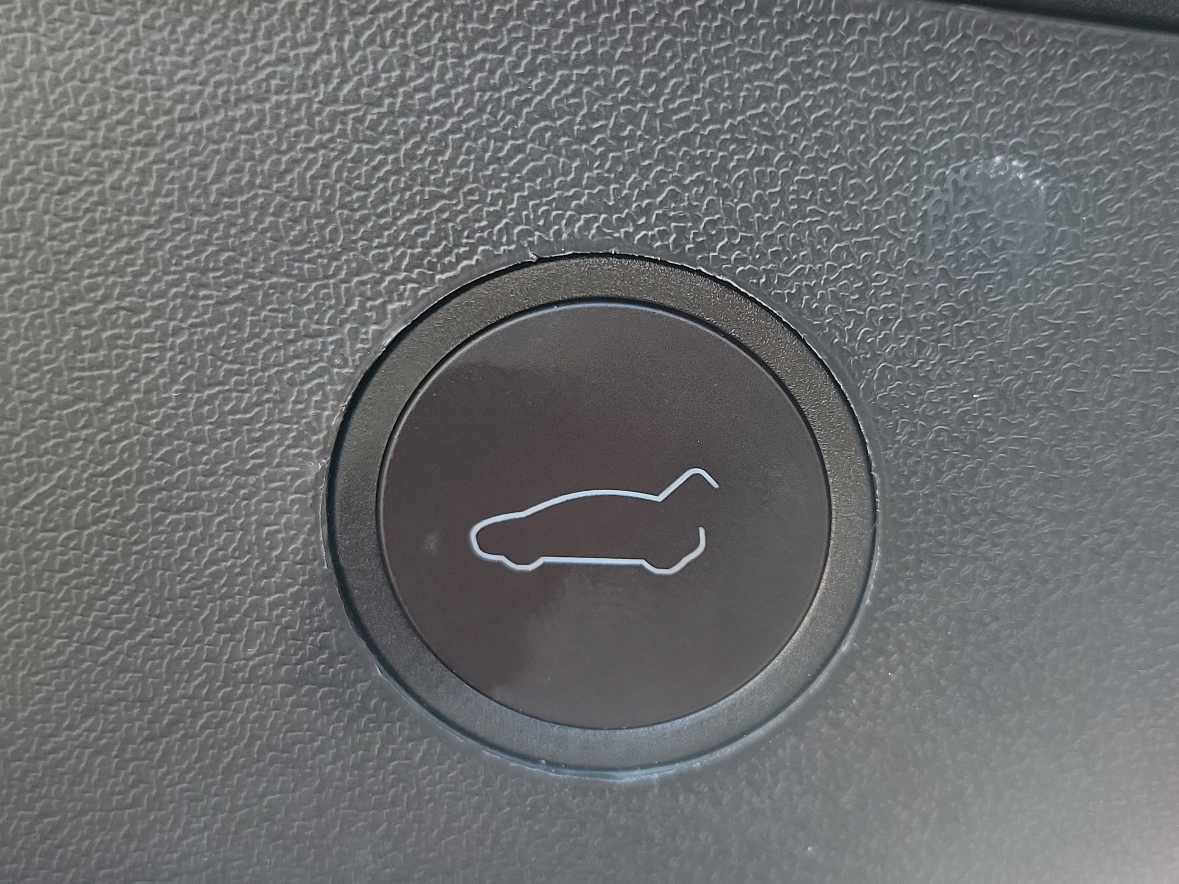 2023 Tesla Model 3 RWD