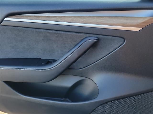 2023 Tesla Model 3 RWD