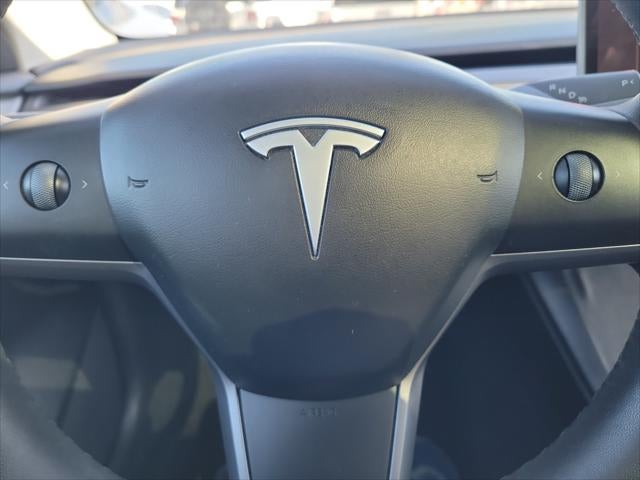 2023 Tesla Model 3 RWD