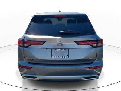 2023 Mitsubishi Outlander SE