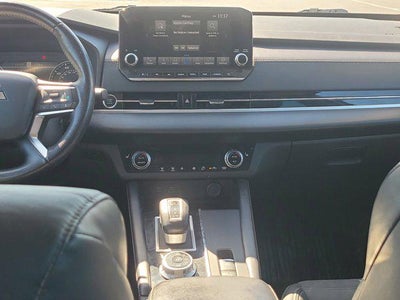 2023 Mitsubishi Outlander SE