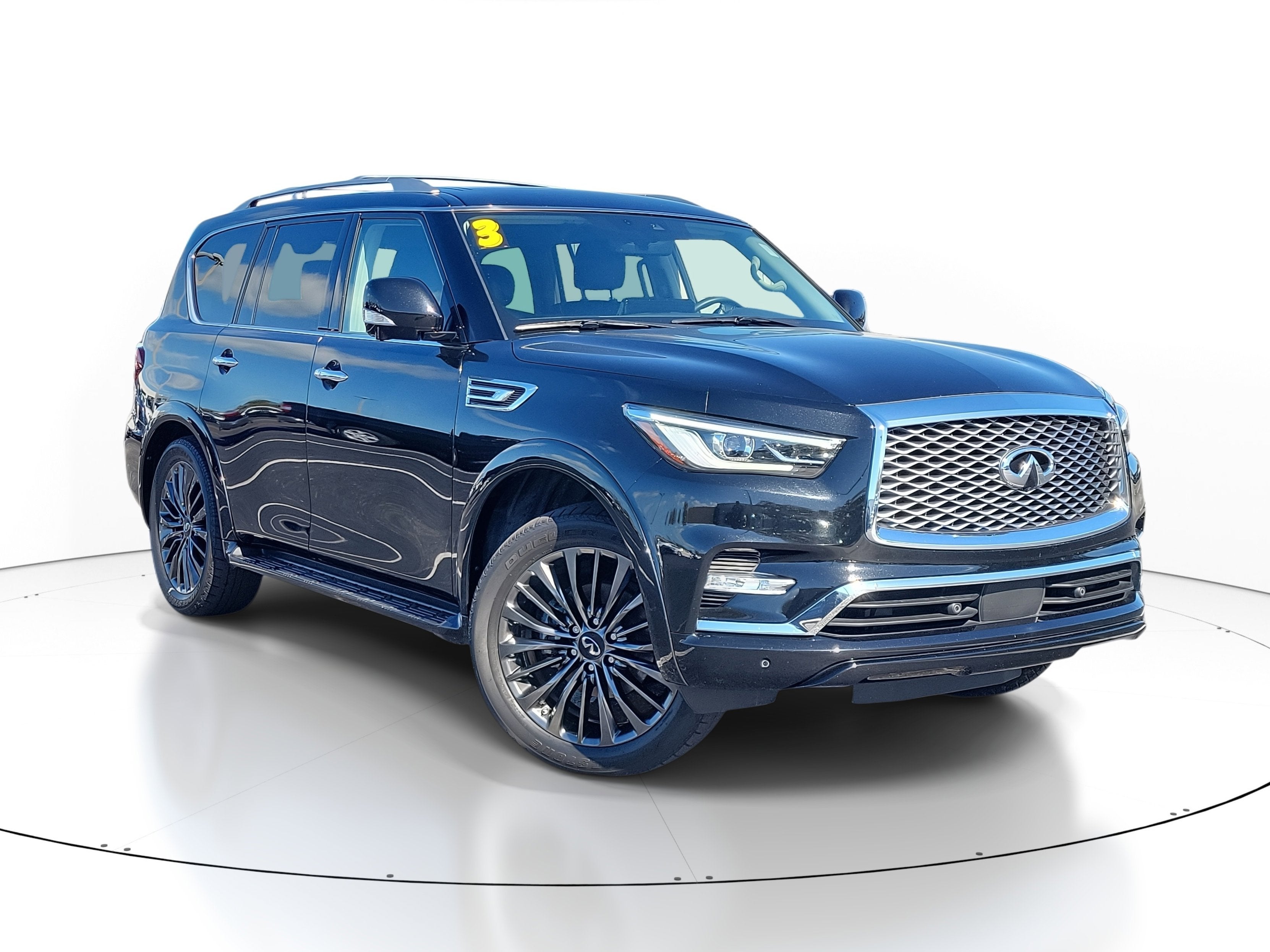 2023 INFINITI QX80 LUXE