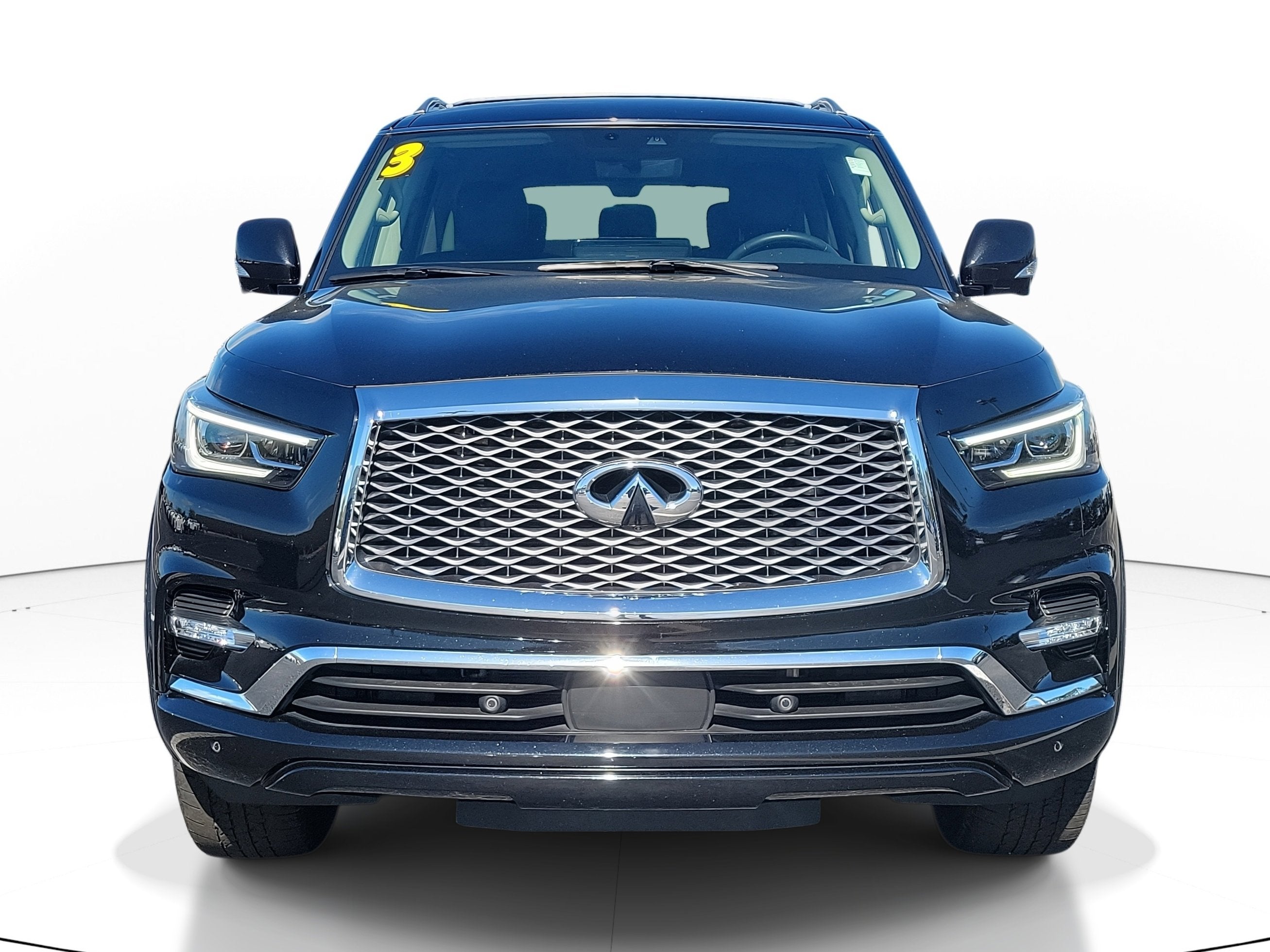 2023 INFINITI QX80 LUXE