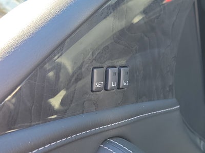 2023 INFINITI QX80 LUXE