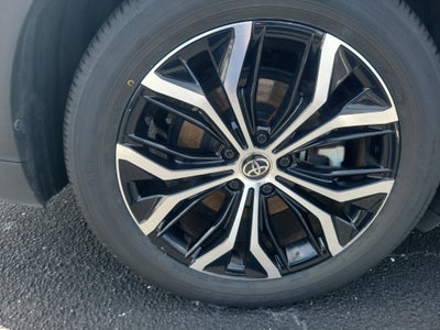2023 Toyota Crown XLE