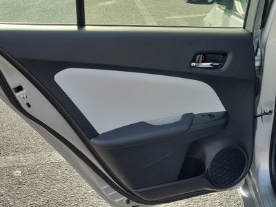 2021 Toyota Prius L