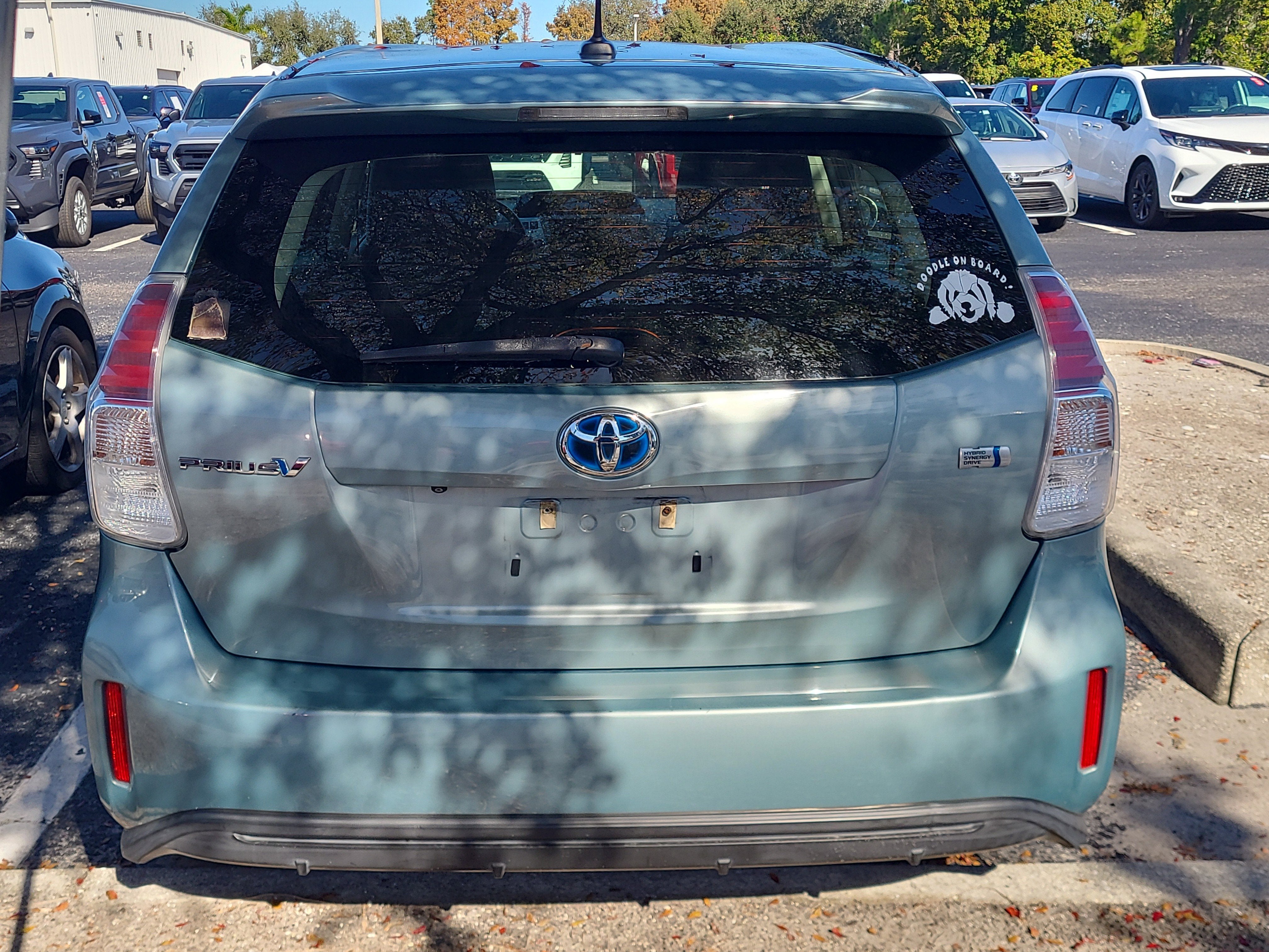 2015 Toyota Prius v Base