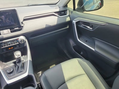 2023 Toyota RAV4 Hybrid XLE Premium