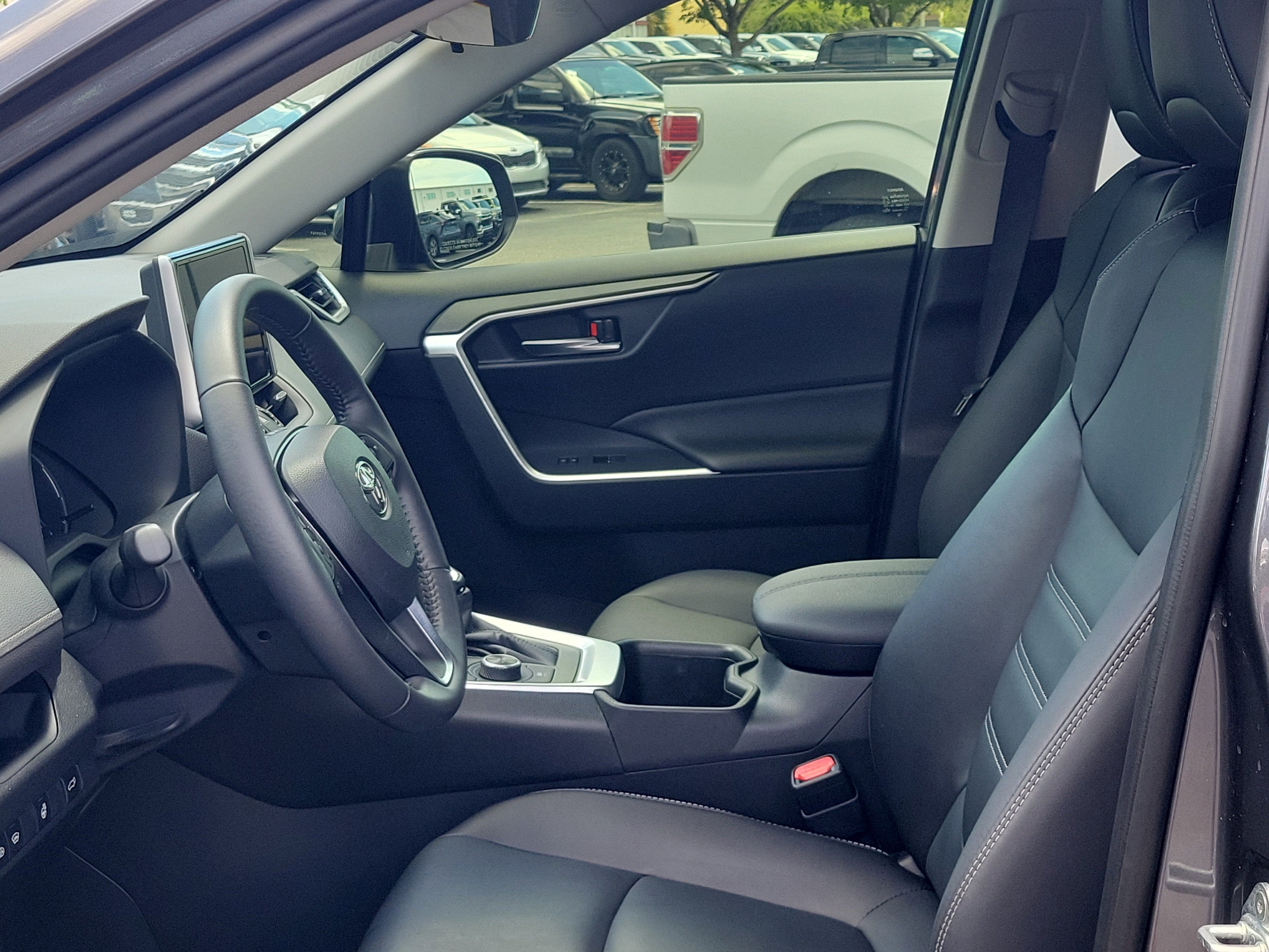 2023 Toyota RAV4 Hybrid XLE Premium