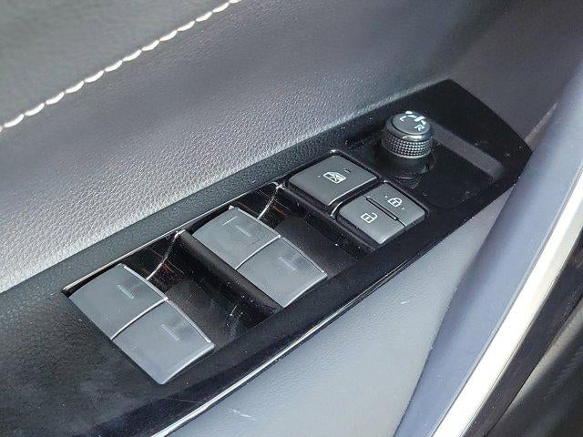 2025 Toyota Corolla Hatchback XSE