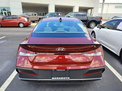 2025 Hyundai Elantra SEL Sport