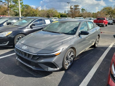 2025 Hyundai Elantra SEL Sport