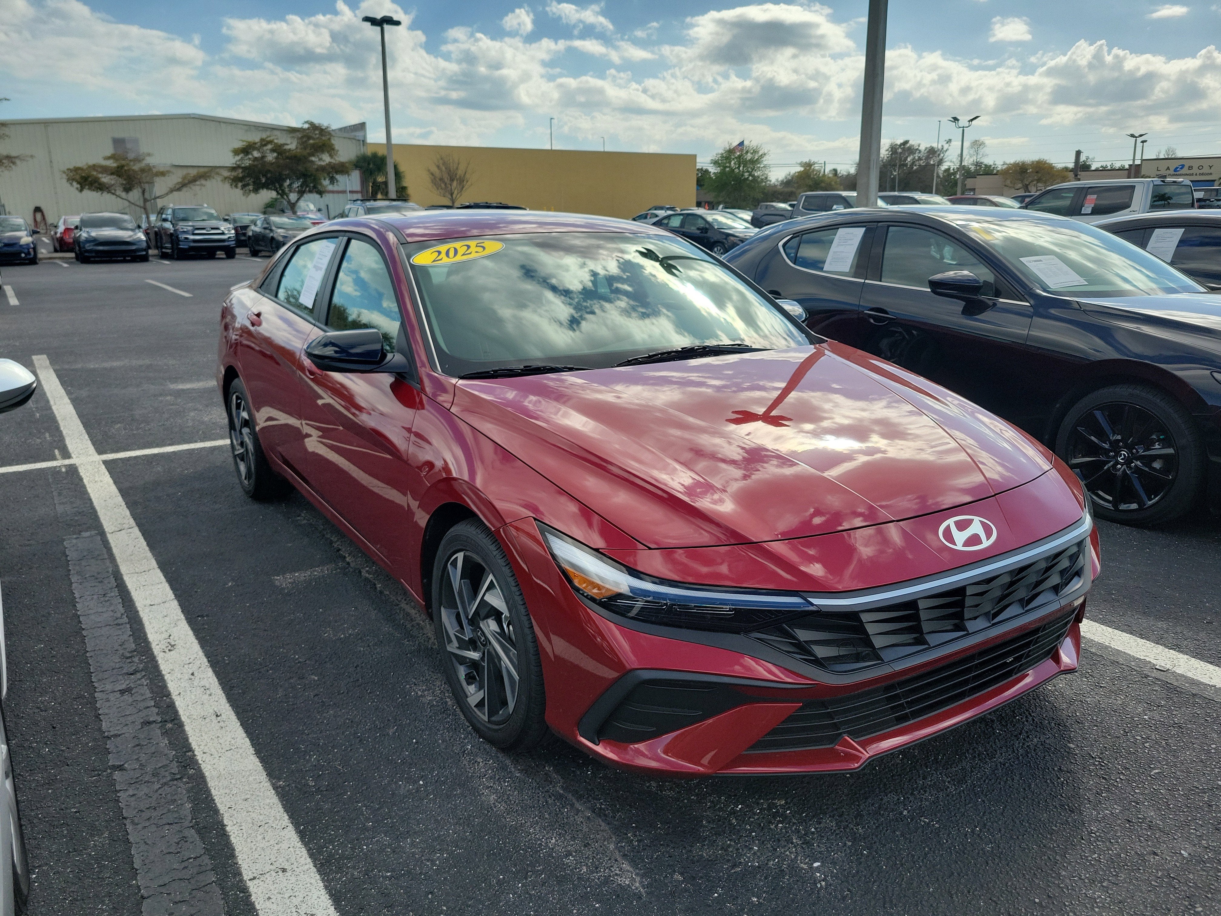 2025 Hyundai Elantra SEL Sport