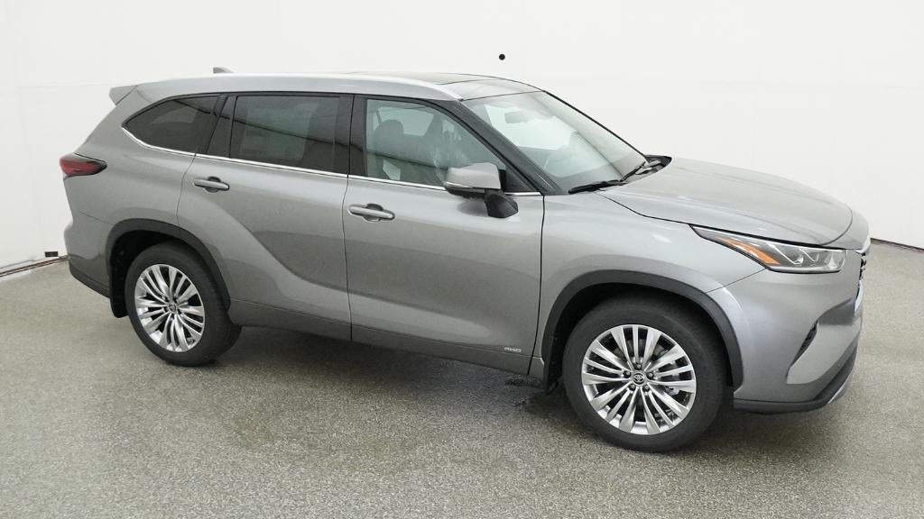 2026 Toyota Highlander Hybrid Platinum