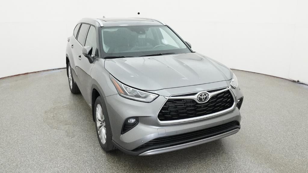2026 Toyota Highlander Hybrid Platinum