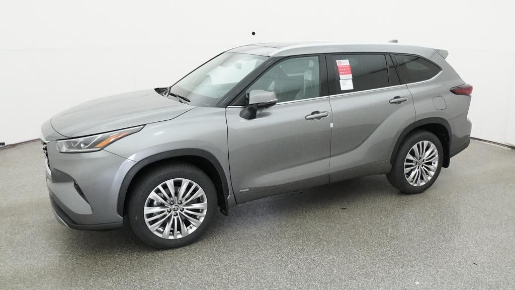 2026 Toyota Highlander Hybrid Platinum