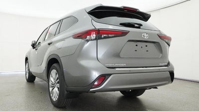2026 Toyota Highlander Hybrid Platinum