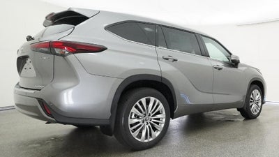 2026 Toyota Highlander Hybrid Platinum