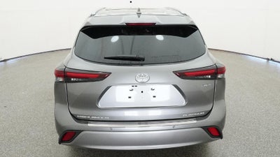 2026 Toyota Highlander Hybrid Platinum