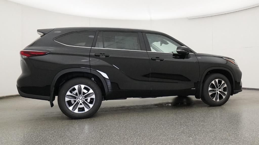 2026 Toyota Highlander Hybrid XLE