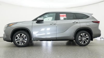 2026 Toyota Highlander XLE