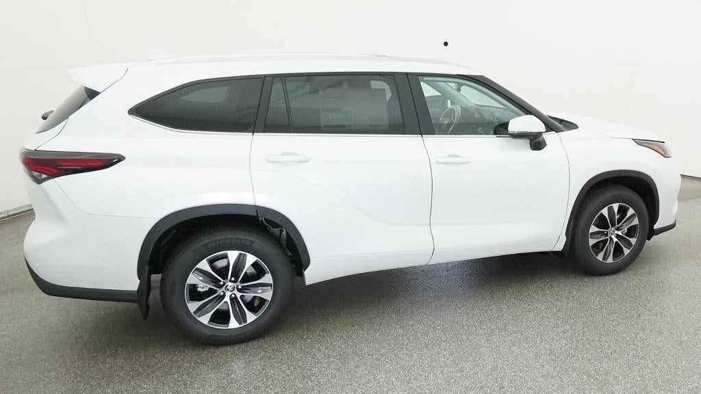 2026 Toyota Highlander XLE