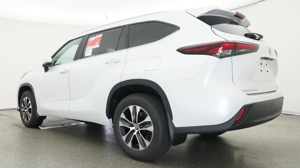 2026 Toyota Highlander XLE