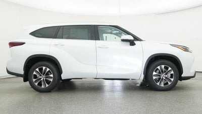 2026 Toyota Highlander XLE
