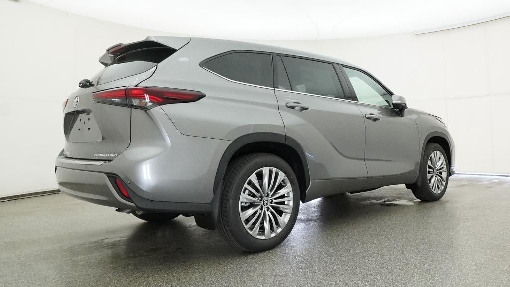 2026 Toyota Highlander Platinum