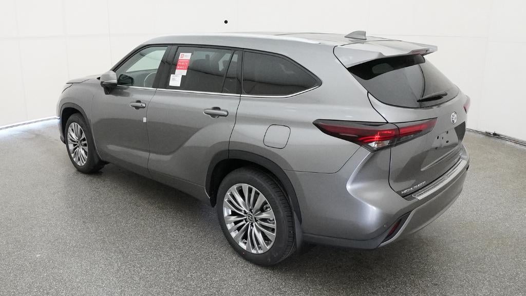 2026 Toyota Highlander Platinum