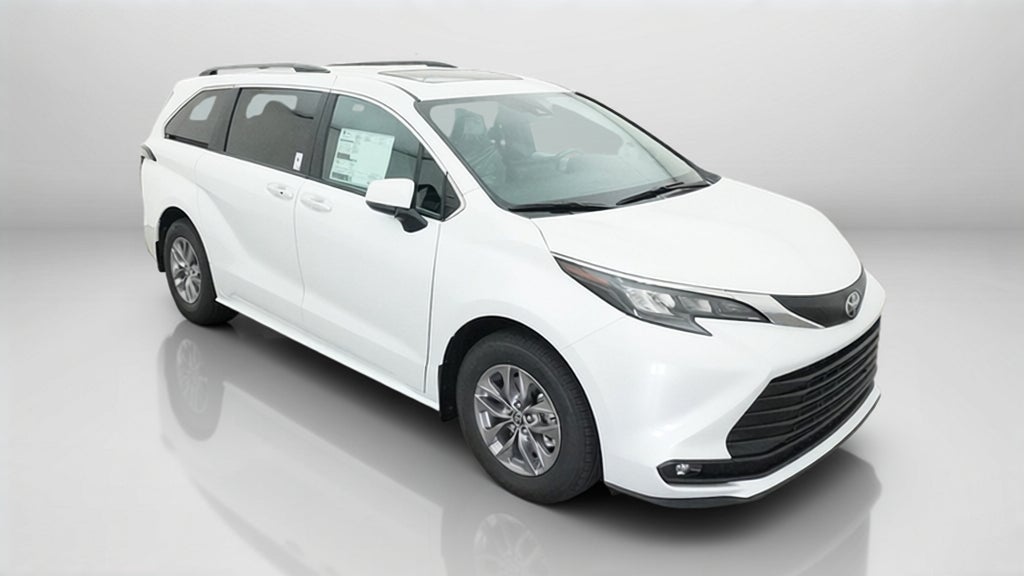 2026 Toyota Sienna XLE