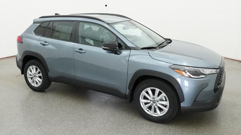 2025 Toyota Corolla Cross LE