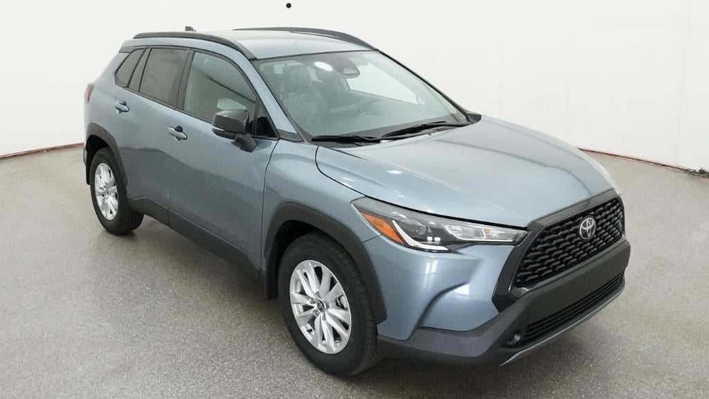 2025 Toyota Corolla Cross LE