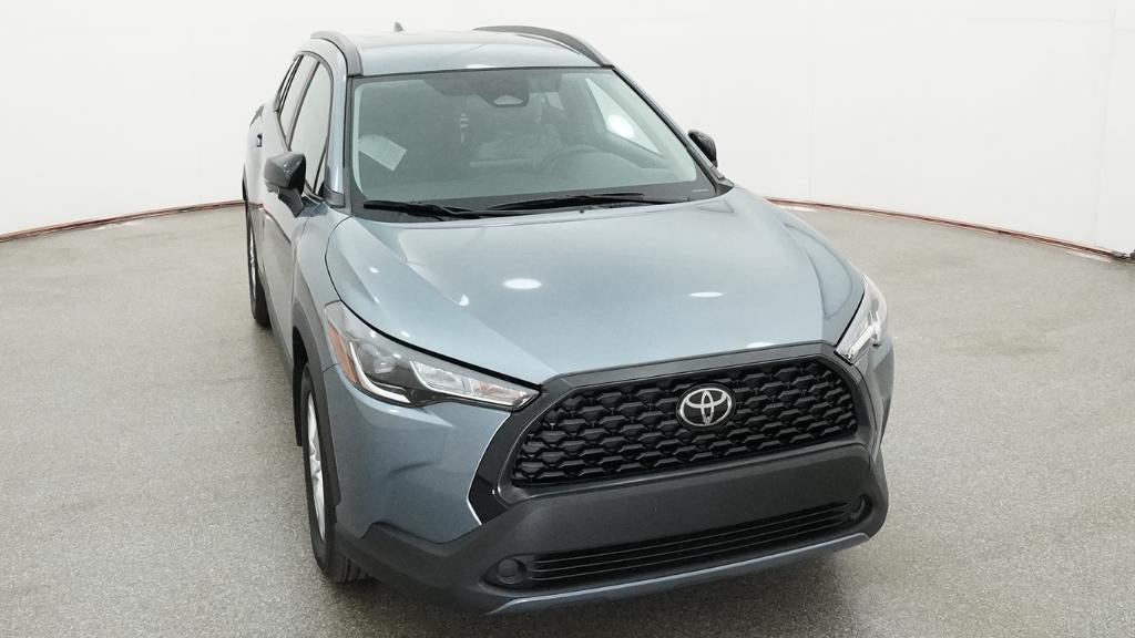 2025 Toyota Corolla Cross LE