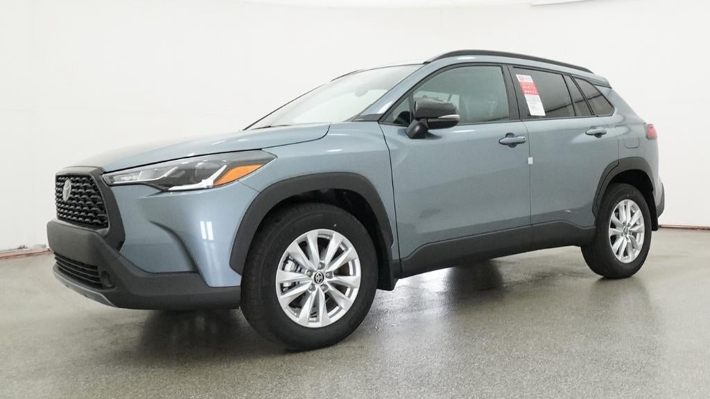 2025 Toyota Corolla Cross LE