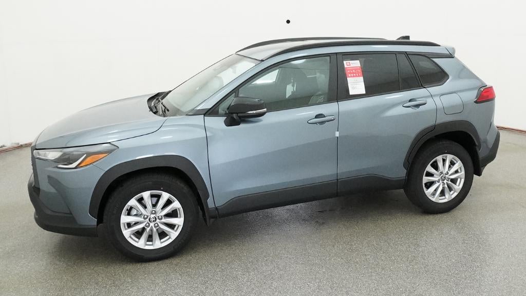 2025 Toyota Corolla Cross LE