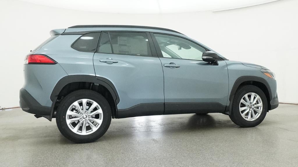2025 Toyota Corolla Cross LE