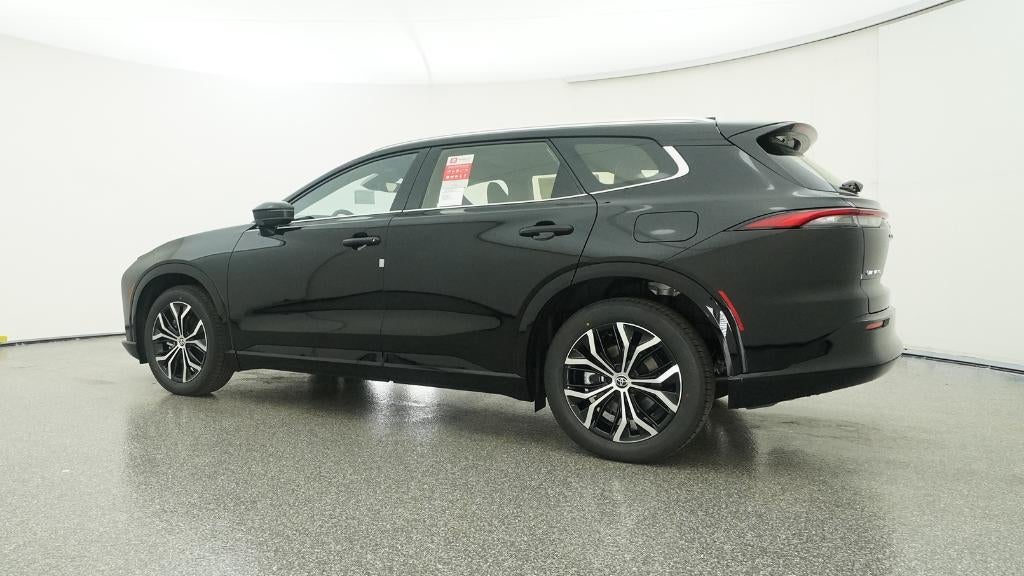 2025 Toyota Toyota Crown Signia XLE