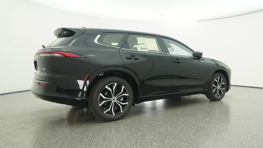 2025 Toyota Toyota Crown Signia XLE