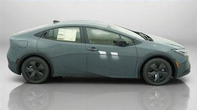 2027 Toyota Prius Plug-in Hybrid SE