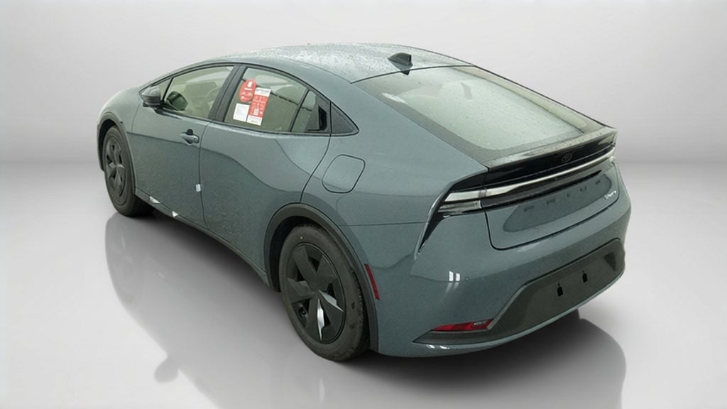 2027 Toyota Prius Plug-in Hybrid SE