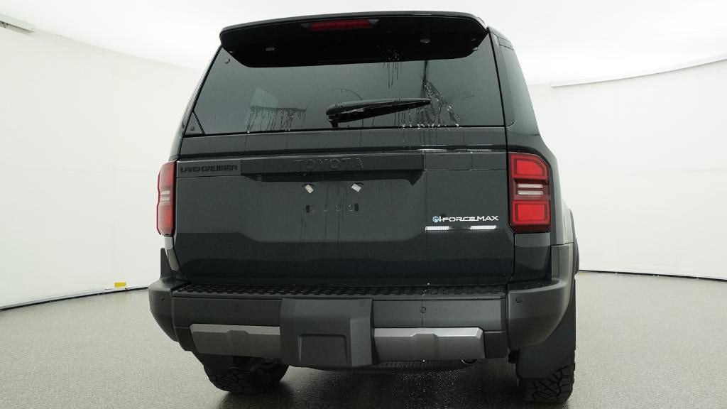 2026 Toyota Land Cruiser 4WD (Natl)